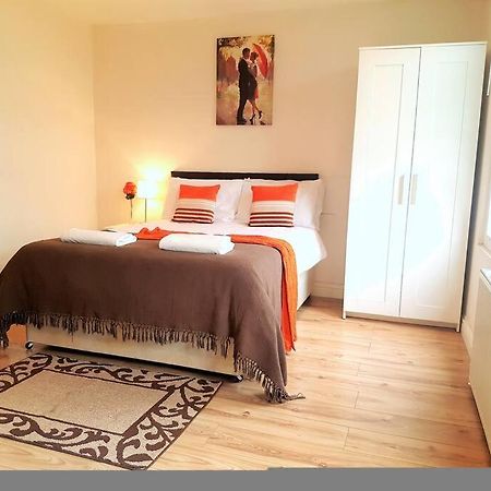 Comfortable Studio Flat Near Central Londra Esterno foto