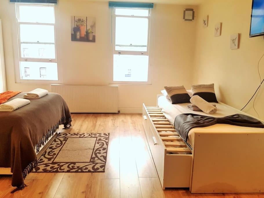 Comfortable Studio Flat Near Central Londra Esterno foto