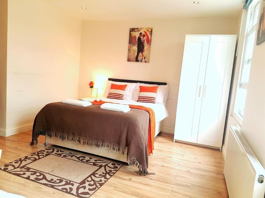 Comfortable Studio Flat Near Central Londra Esterno foto